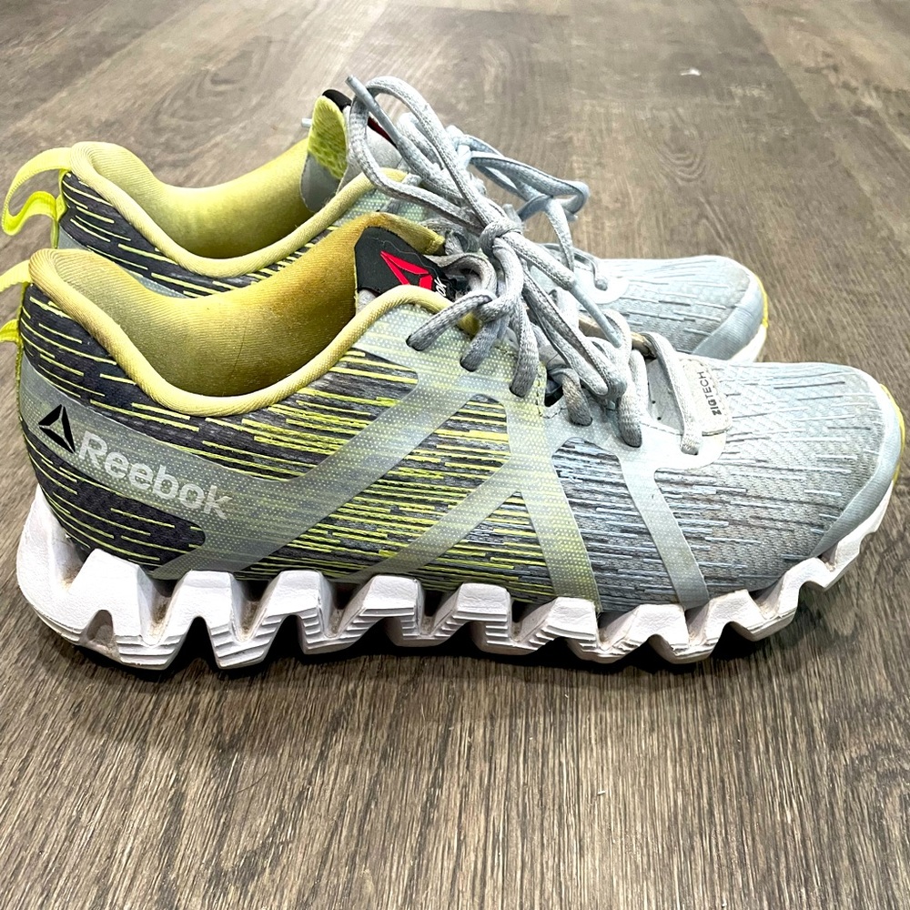 Reebok Zigtech women’s size 7.5